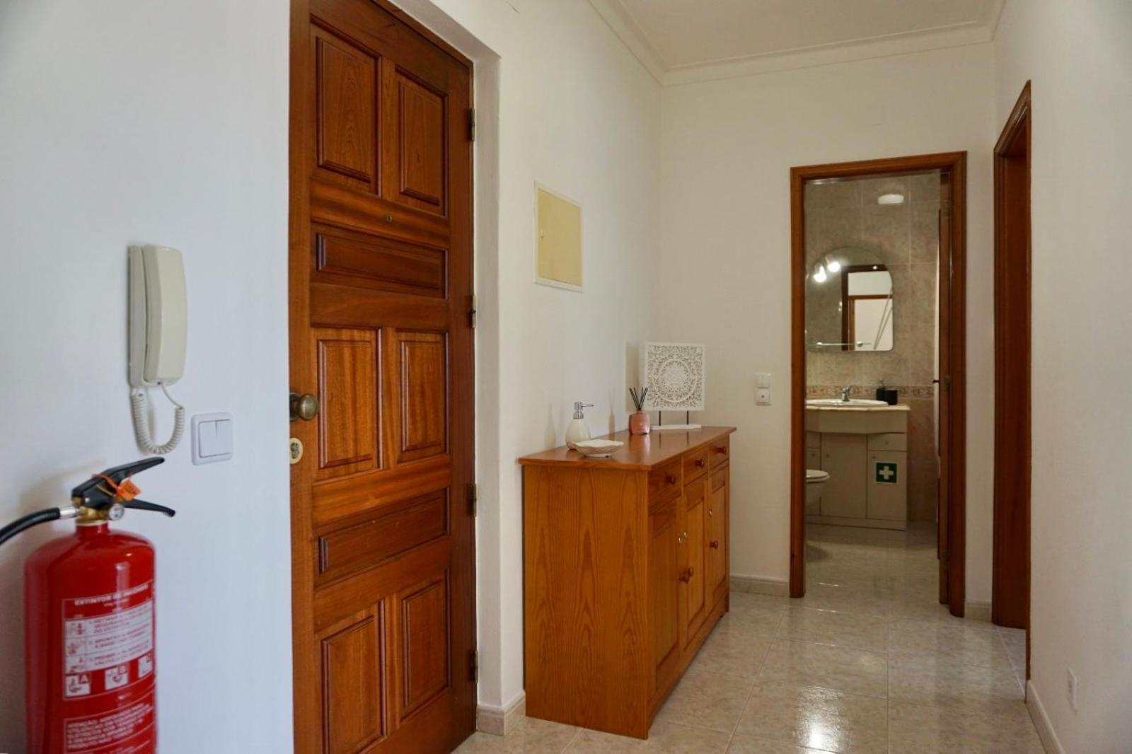 Cozy Alvor Retreat - Sunset Balcony, Wi-Fi & Ac Apartment Exterior foto
